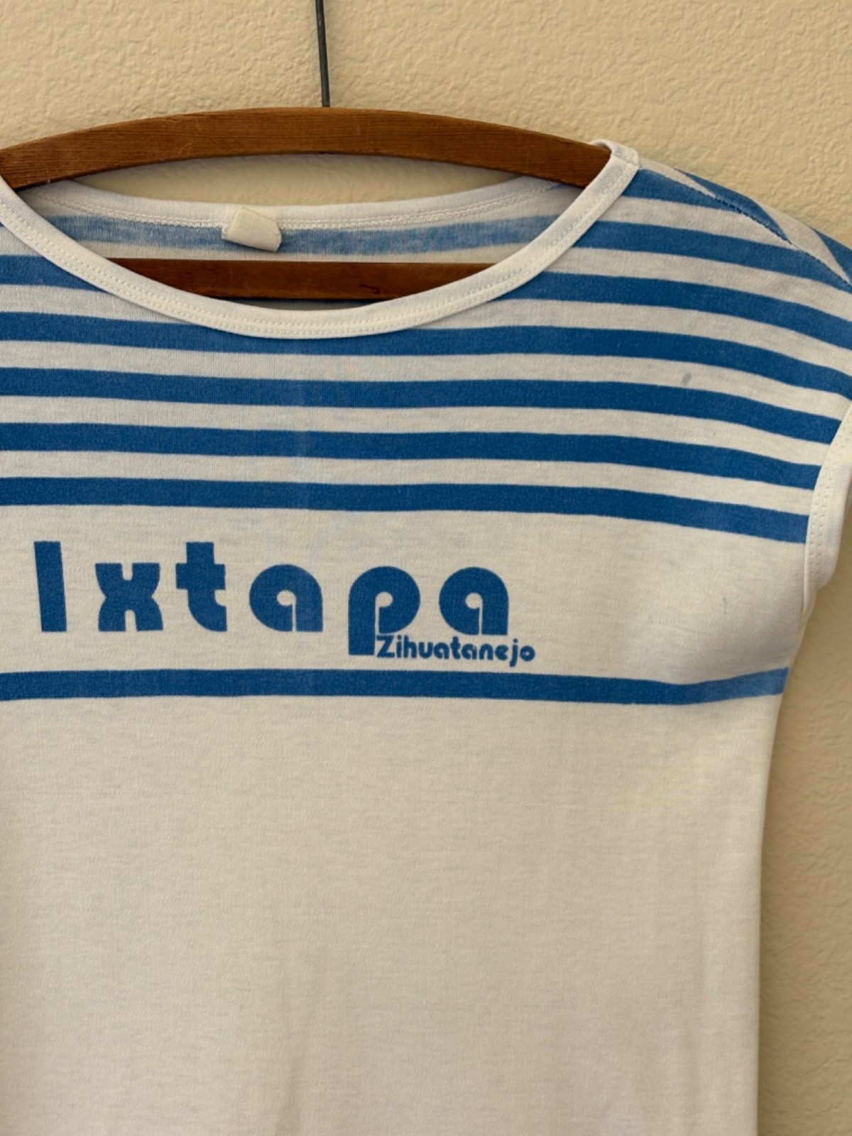 Vintage 70s 80s Thin Blue Stripe Ringer T-Shirt S Ixtapa Zihuatanejo Baby Tee