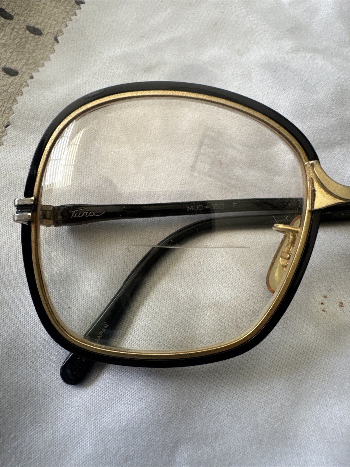 Vintage Tura Womens Square MOD 550 Designer Eyeglasses Black Gold Full Frame