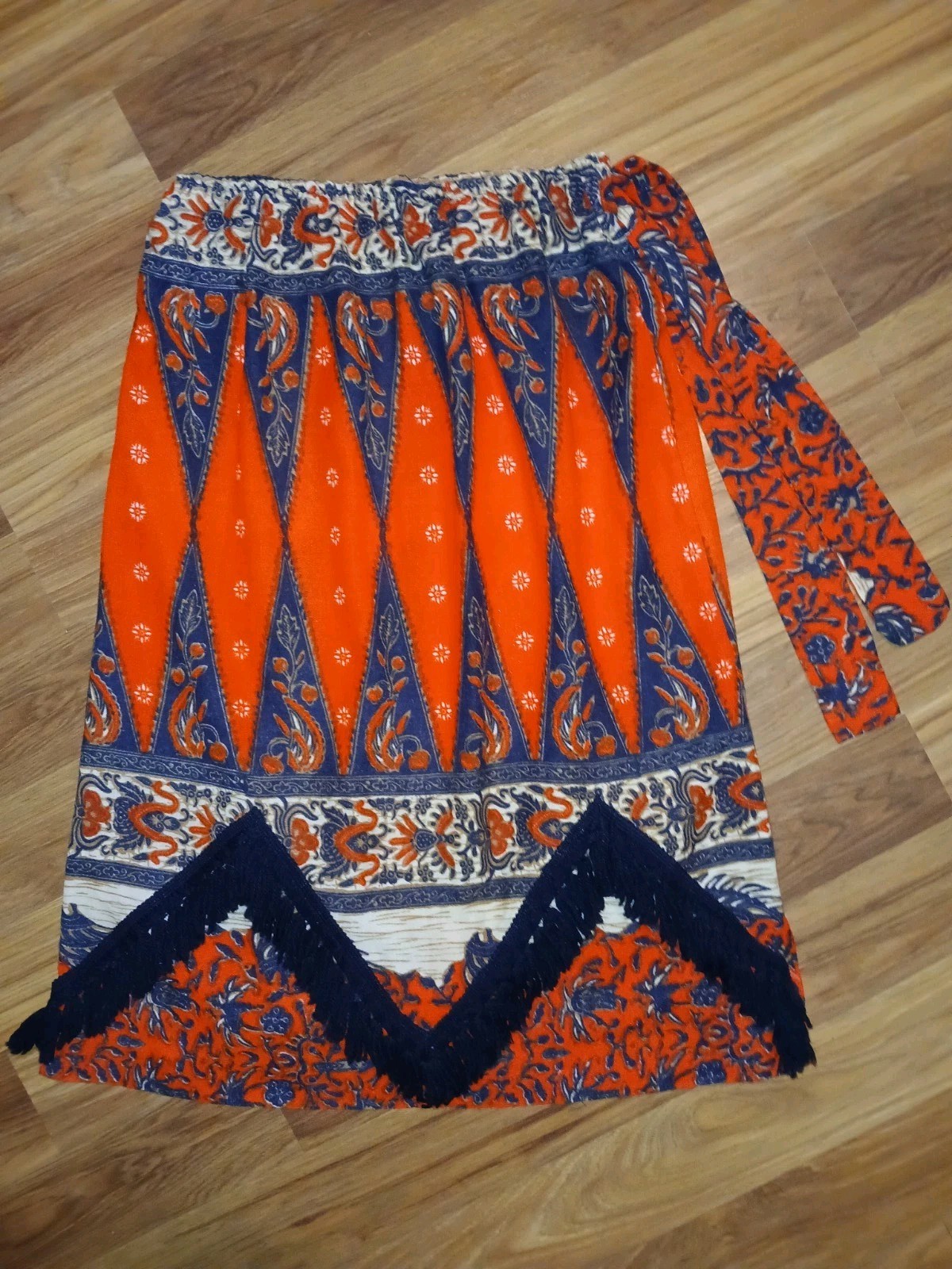 Vintage 60s Psychedelic Red Paisley Bohemian Black Fringed Felt Maxi Skirt L