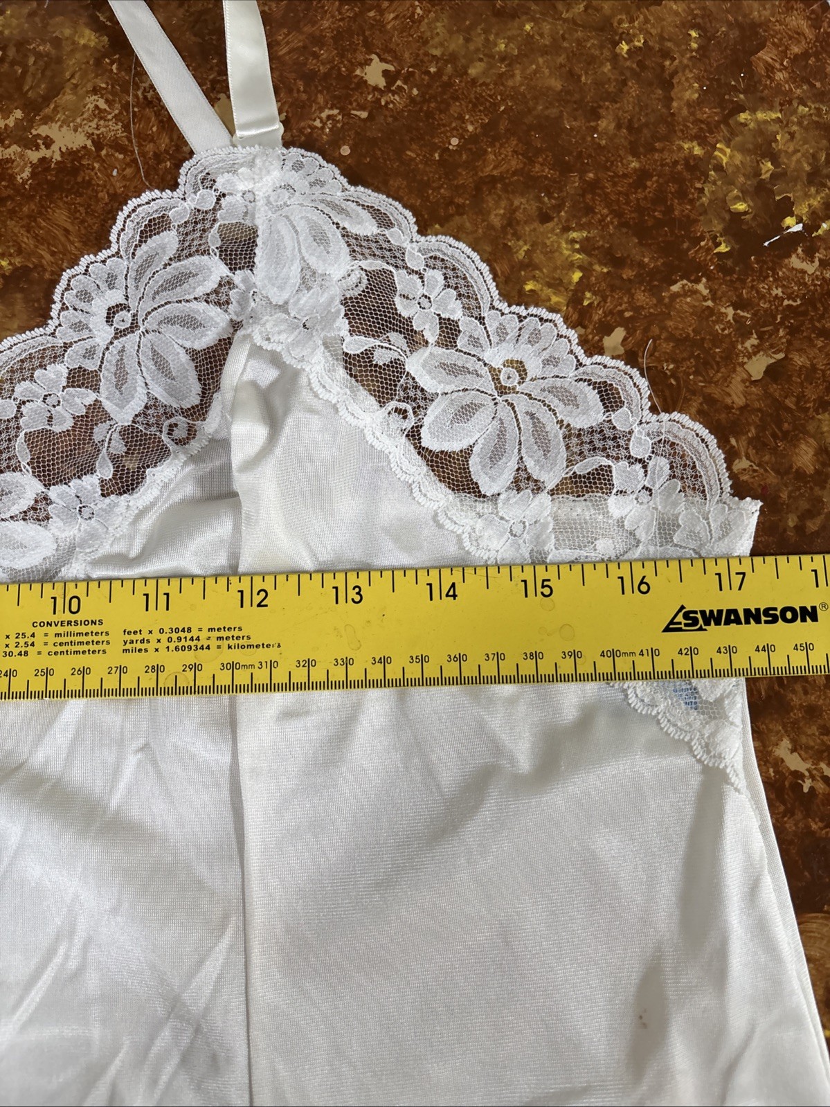 Vintage Beige Lorraine Nylon And Lace Camisole Sz 40 Made In The USA