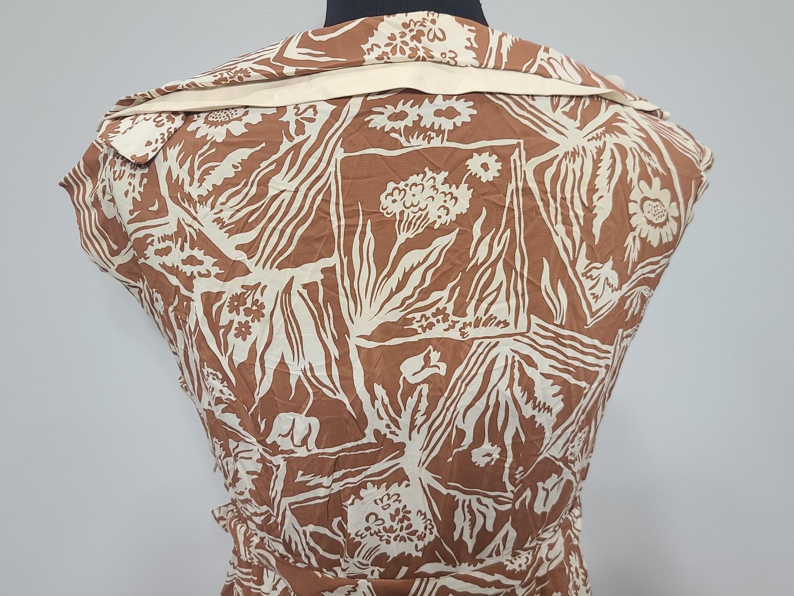 Vintage 1940s 1950s Harvest Novelty Print Dress Flower AS-IS WWII (B-36″ W-30″)