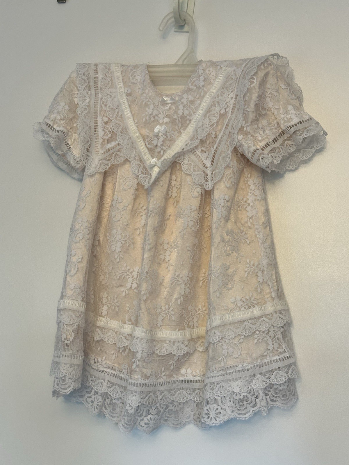 Vintage Girls 3T Pale Pink/peach Lace Ruffled Dress And Bloomers