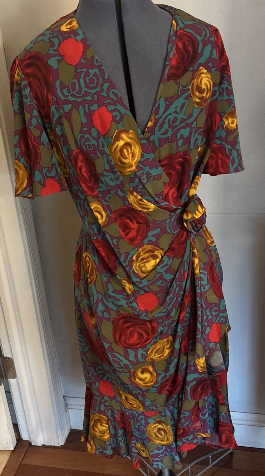 Vintage 1980s Vibrant Floral Cottagecore Tea Dress Size 10