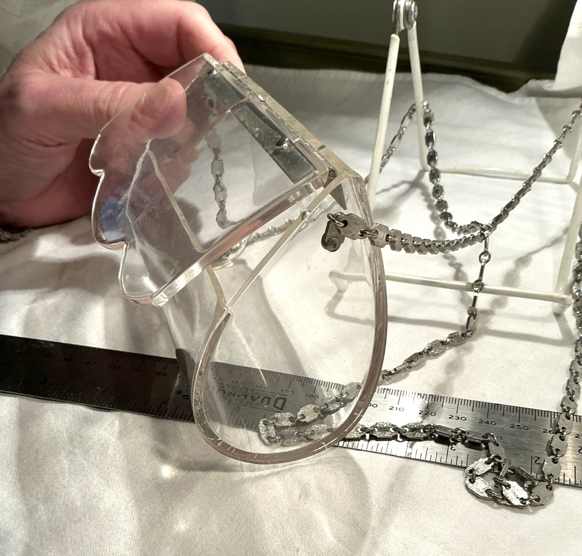Vintage Clear Plastic Shoulder Evening Bag Silver Chain 21″ Drop Excellent