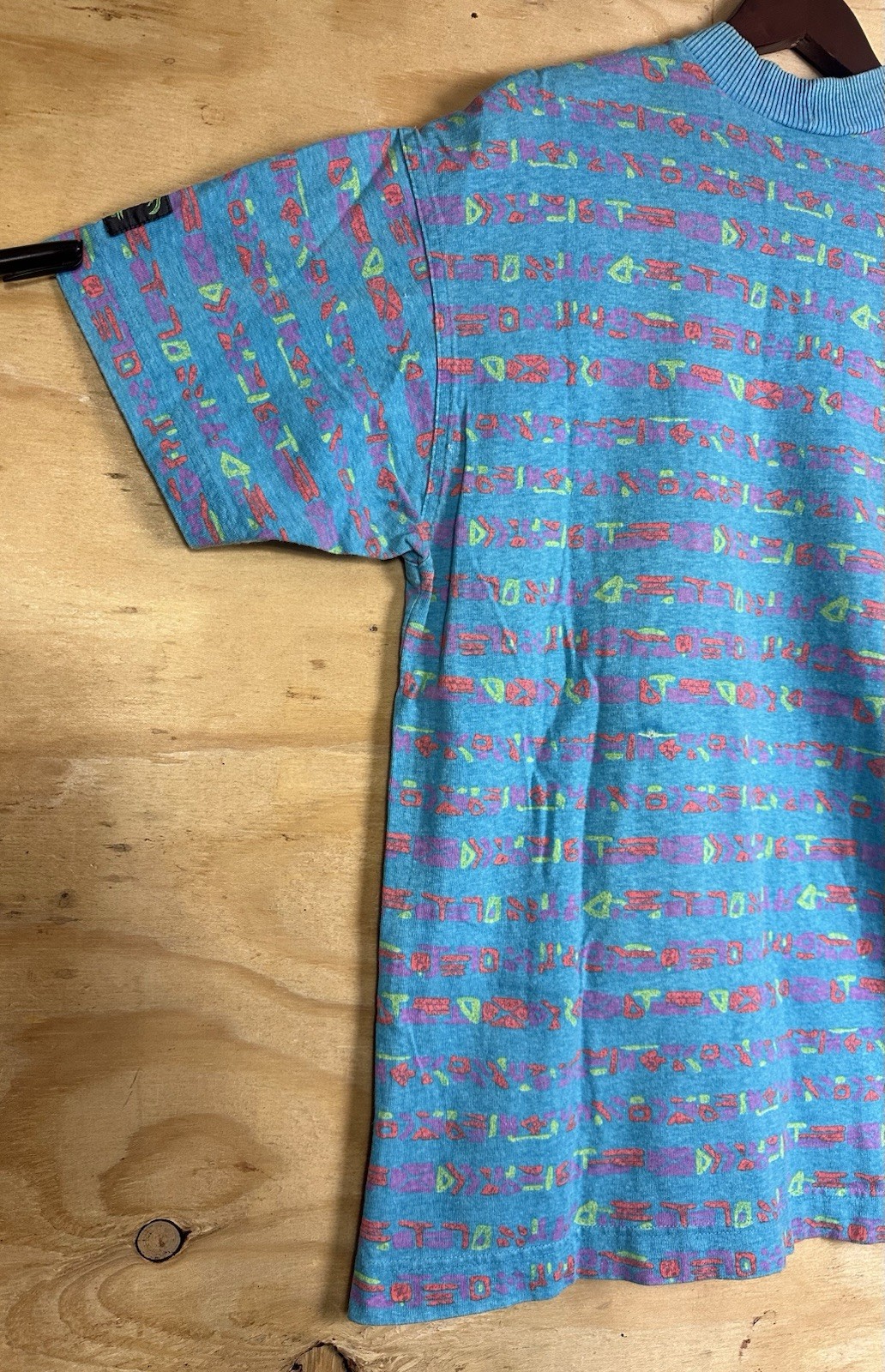 Vtg 80s 90s O’Neill Alien Typing All Over Print Neon Surf T-shirt
