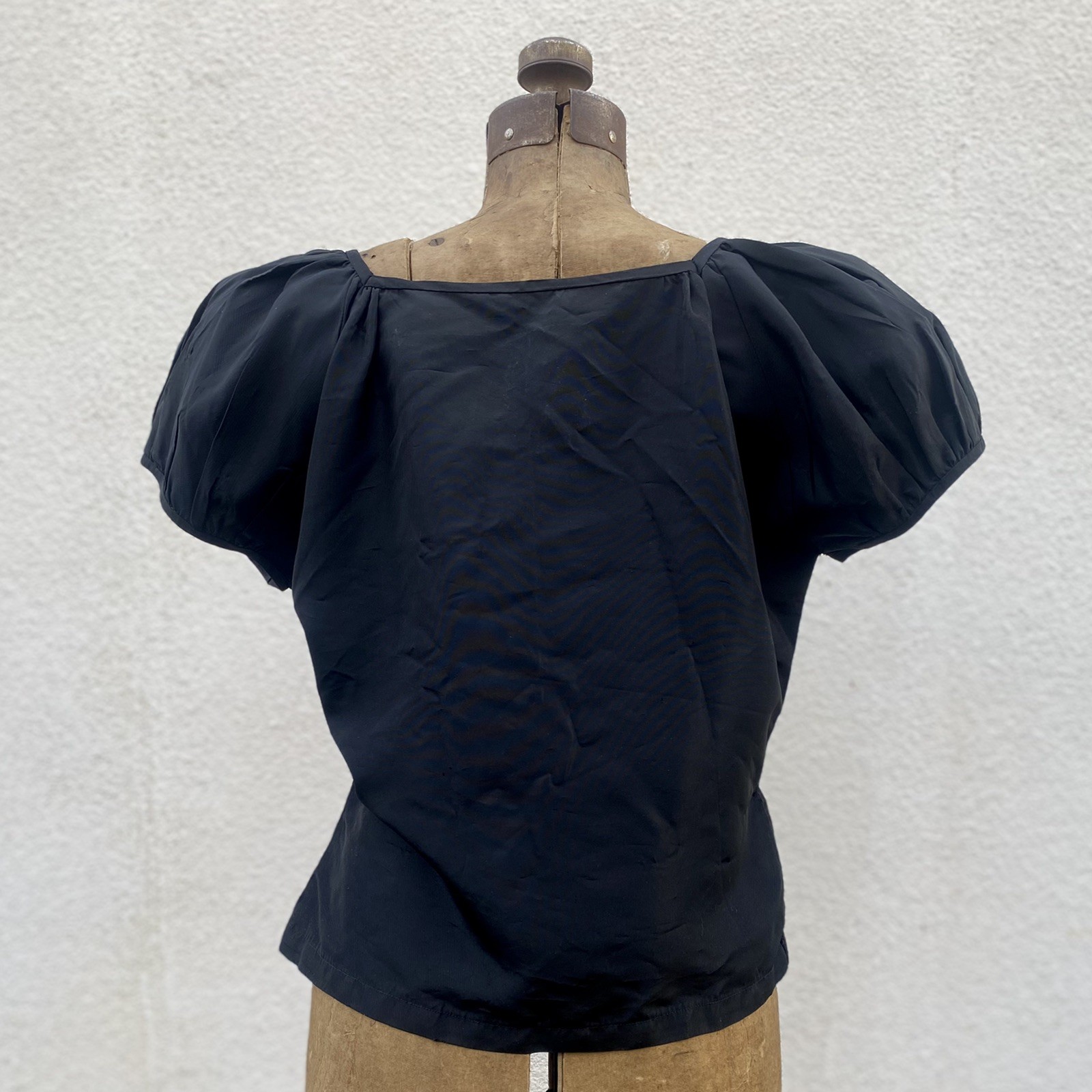 Vintage 1940s 1950s Black Rayon Puffed Sleeve Blouse Top Embroidered Flower M/L