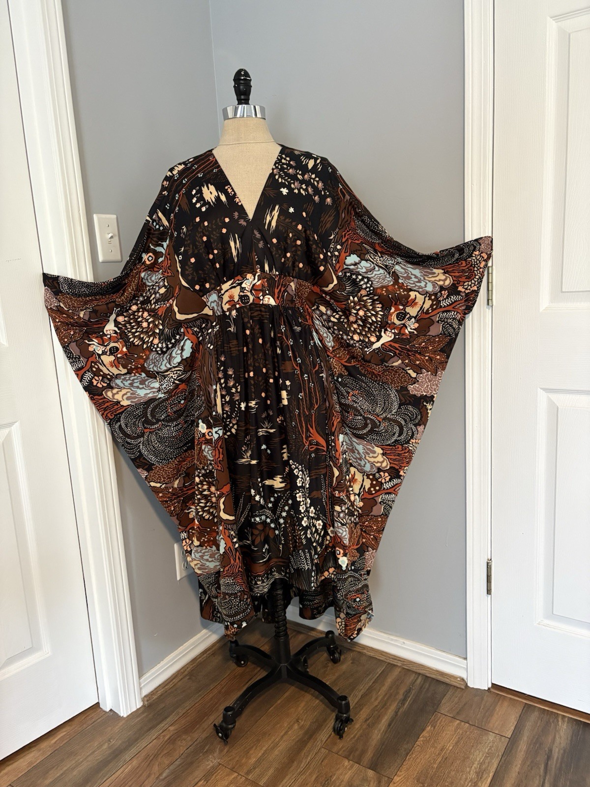 Vintage 60s Art Nouveau Goddess Angel Wing Maxi Dress Greek Myth Caftan Boho
