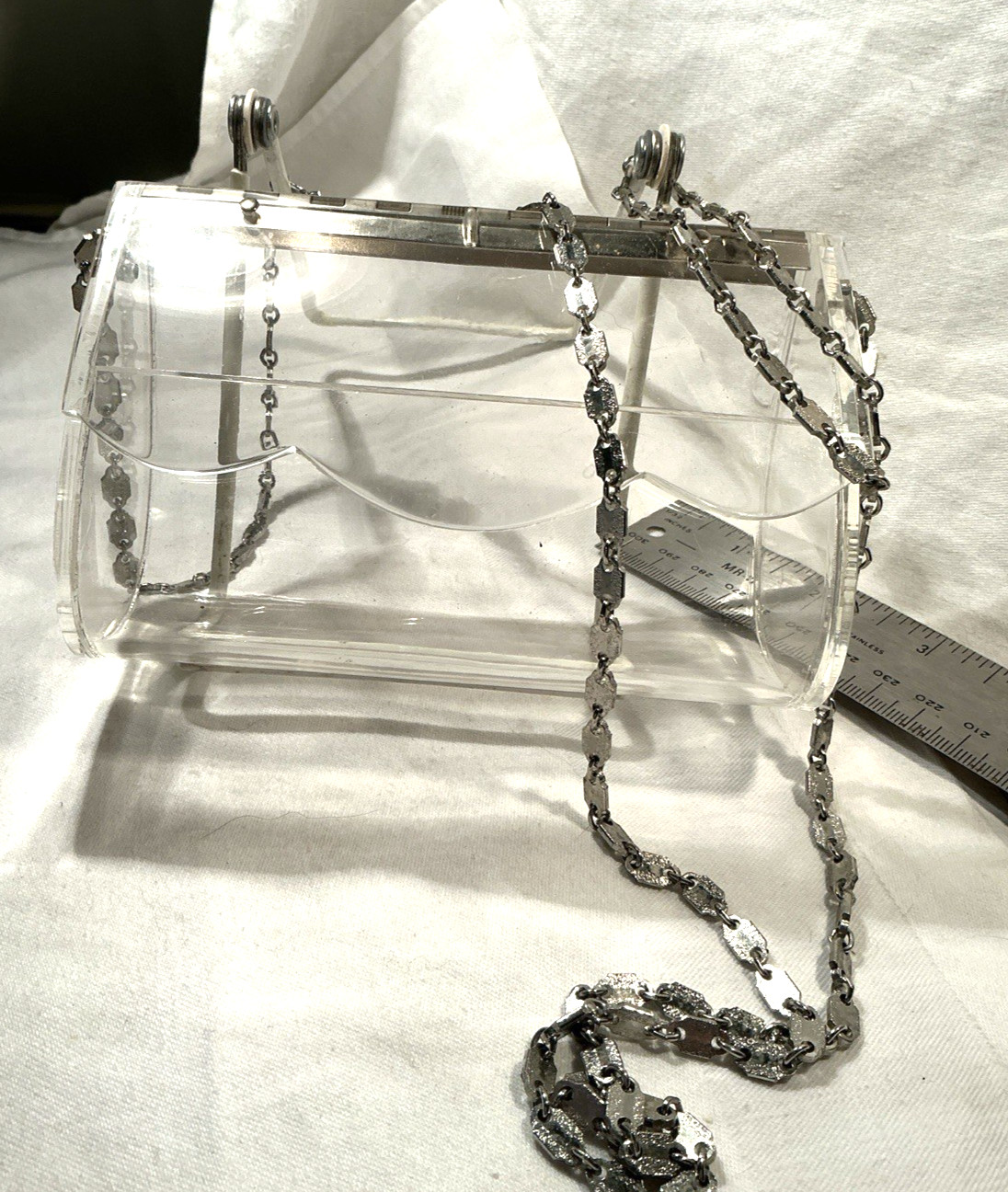 Vintage Clear Plastic Shoulder Evening Bag Silver Chain 21″ Drop Excellent
