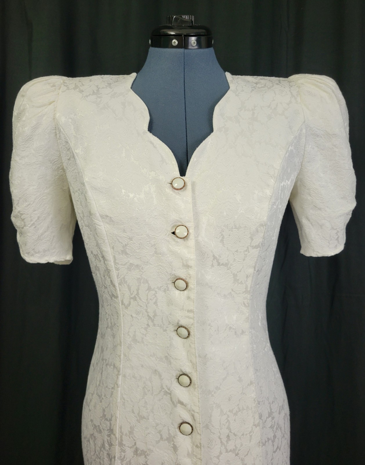 Vintage All That Jazz Cream Brocade Sheath Dress w Button Down Size 9/10