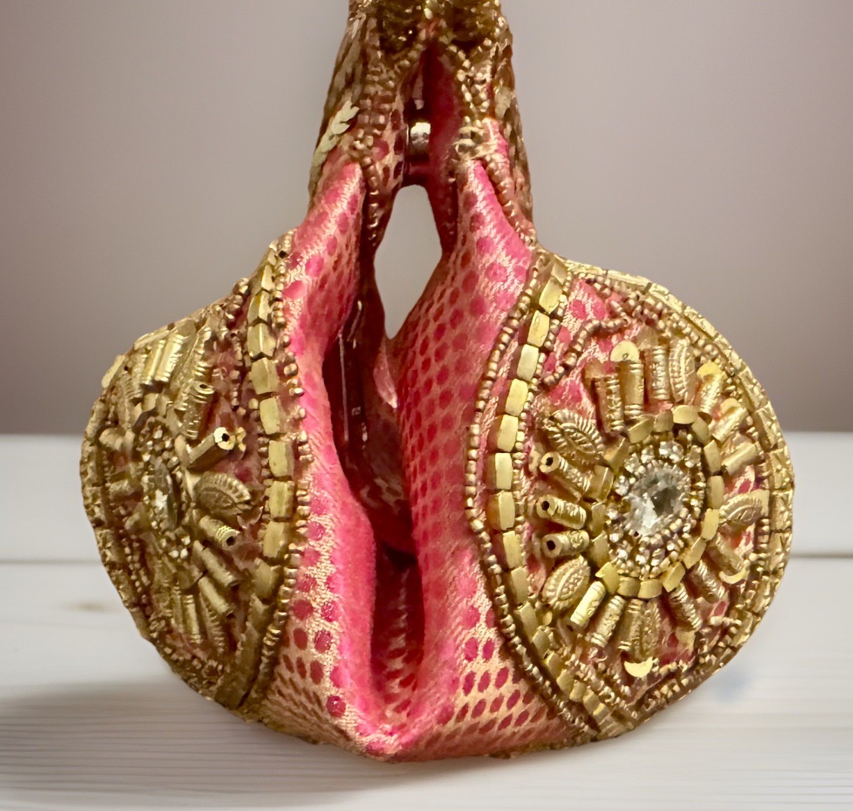 NEW Folded Handmade India Gold Sequins Beaded Rhinestones Pink Purse RARE