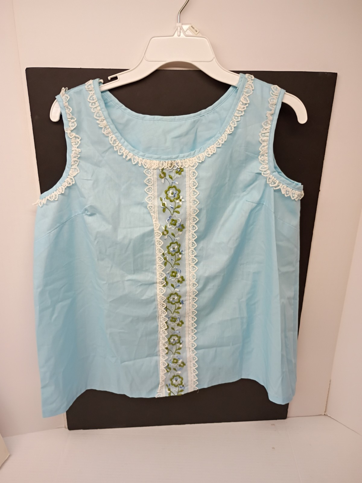 Women’s Blue Nylon Floral Embroidered Lace Tank Top Scoop Neck M Made In USA VTG