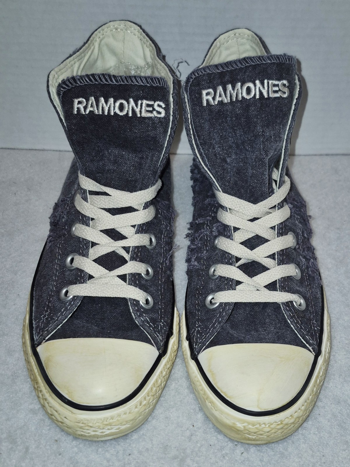 2007 CONVERSE RAMONES PROJECT RED High Tops Mens Size 6 Women’s 8 RARE!