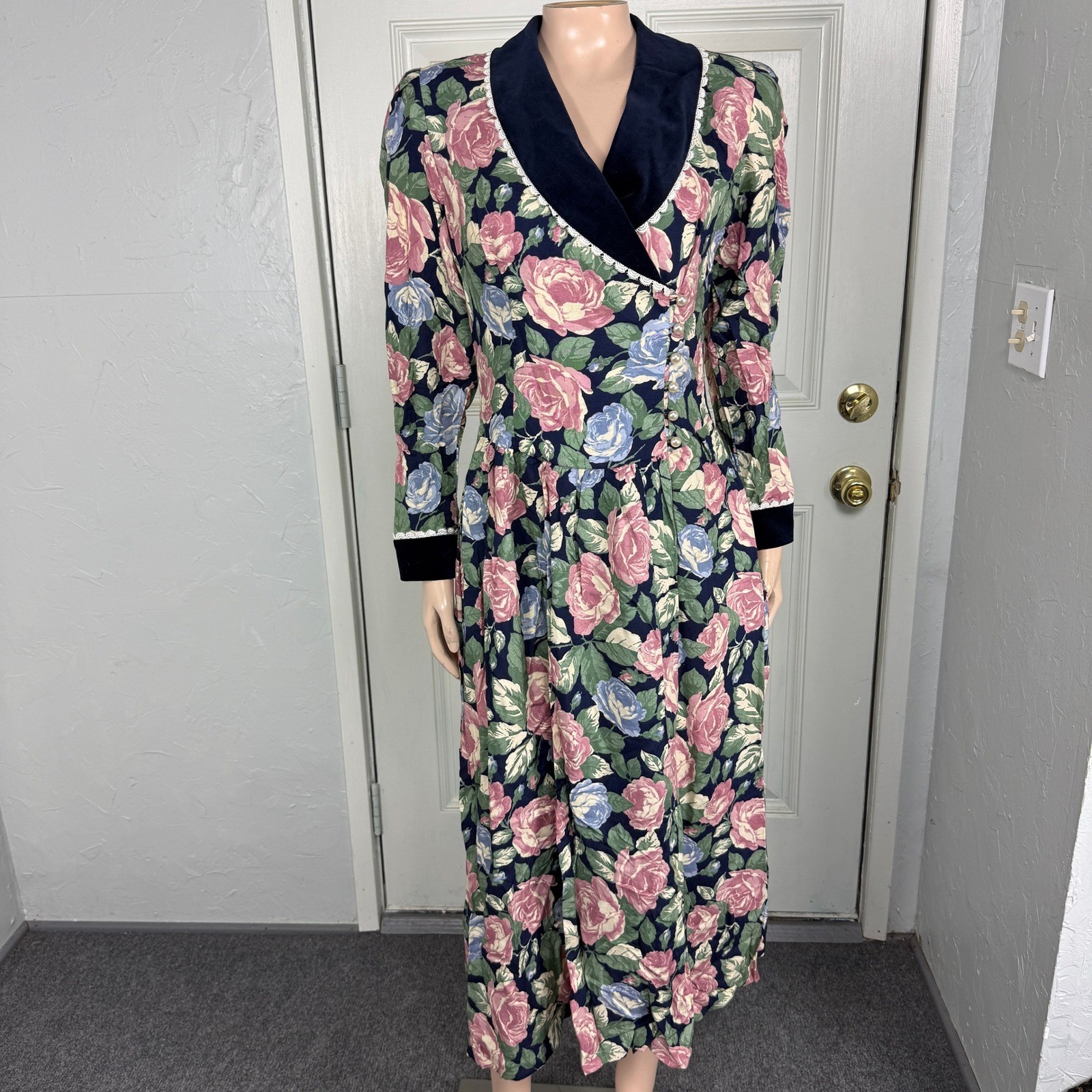Vintage 80s 90s Lanz Dress 6 Floral Rayon Velvet Long Sleeve Button Party A3-22