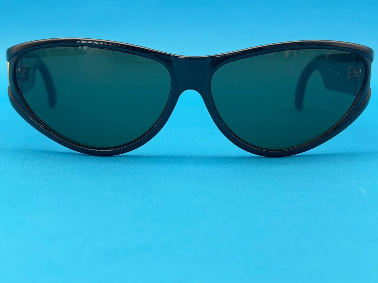 Vintage Rochas Paris 9005 01 Cat Eye Sunglasses Black Gold France Rare Chic
