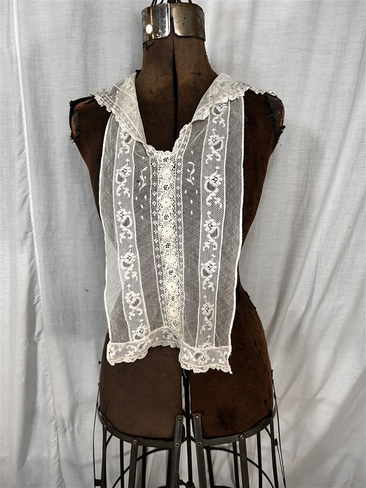 antique lace dicky collar white embroidered Irish crochet original 19thc