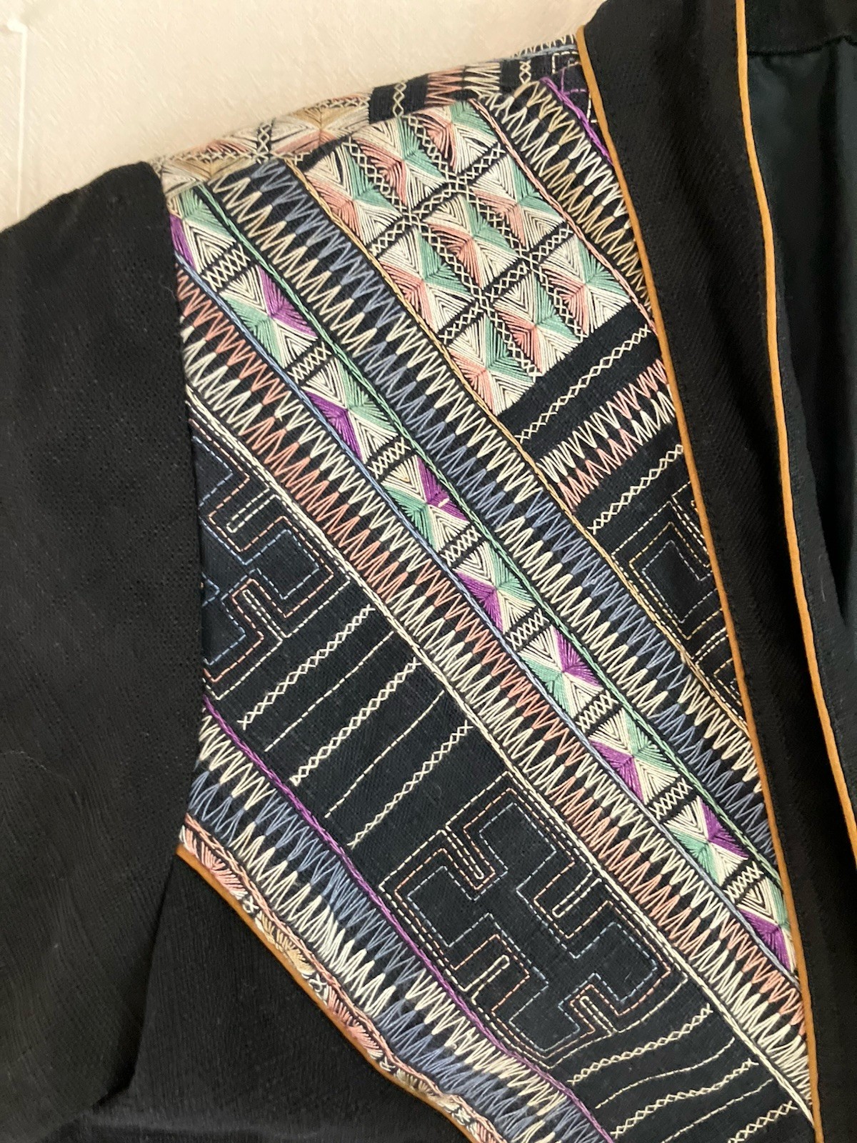 Unisex Adult South American Embroidered Handmade Jacket Size Large