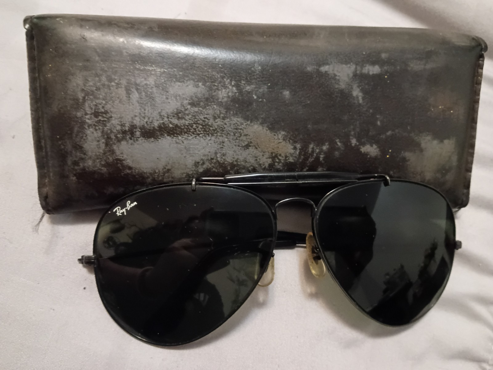 Vintage Ray-Ban B&L Bausch & Lomb Classic Outdoorsman Black Sunglasses With Case