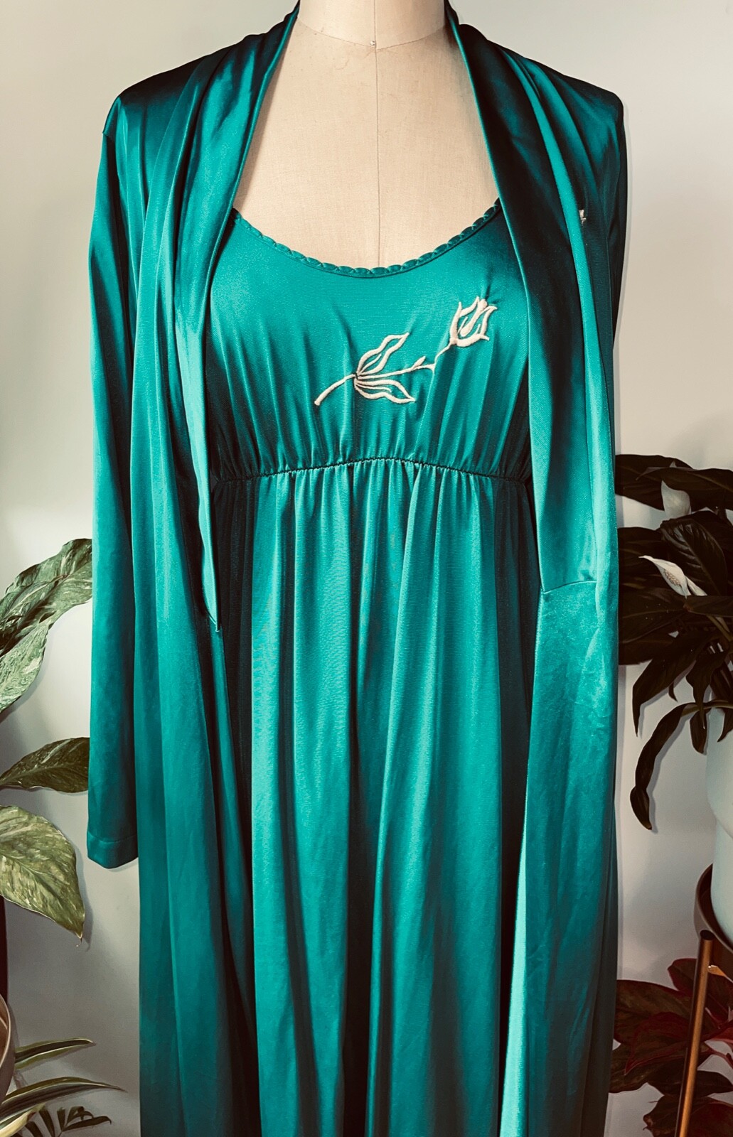 VTG 70’S FRENCH MAID*GREEN NYLON&WHT FLORAL EMPIRE WAIST NIGHTGOWN&PEIGNOIR*M/L