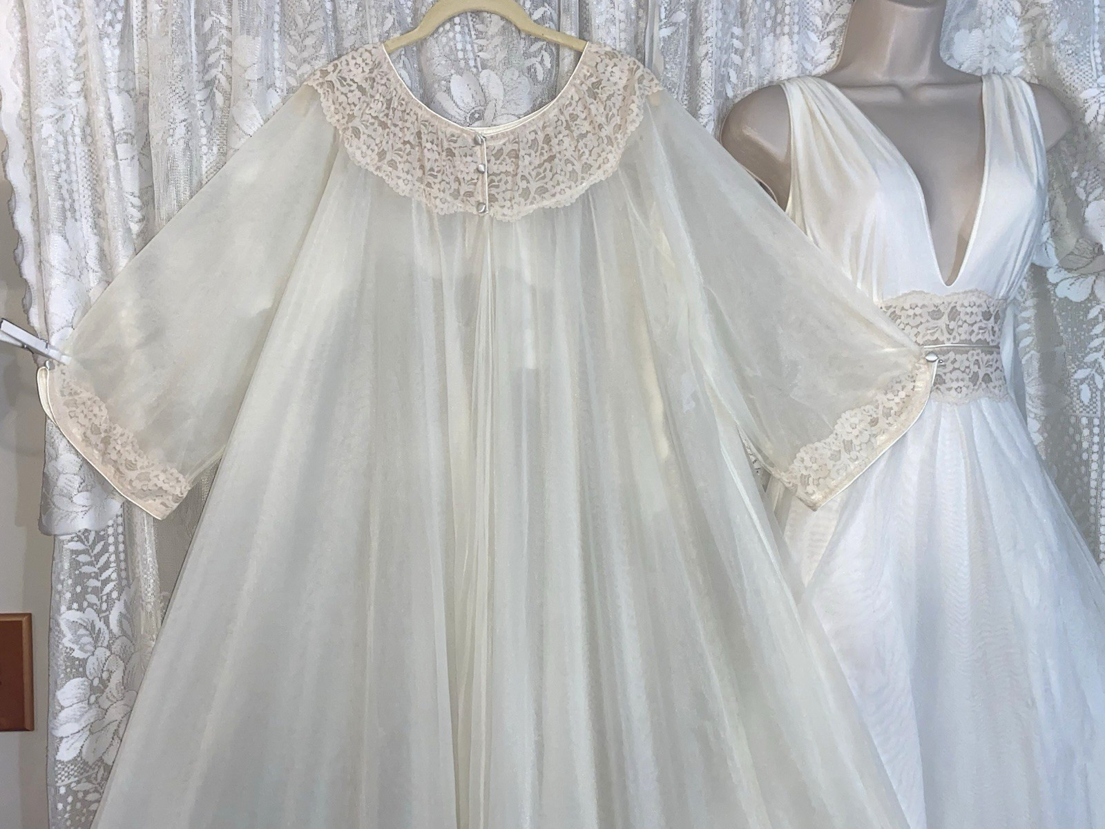 VTG M L INTIME Bridal Ivory Db Sheer Chiffon Peignoir Robe Nightgown Gown Set