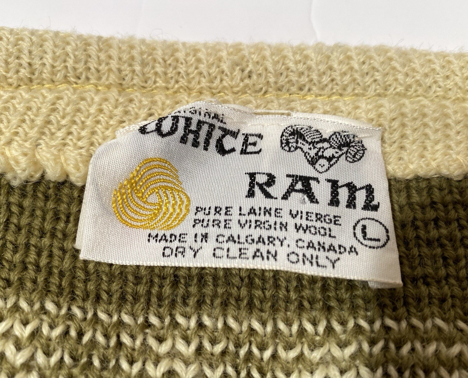 Vintage COHISE RAM 100% Virgin Wool Cardigan Sweater 1970s Made in Canada Size L