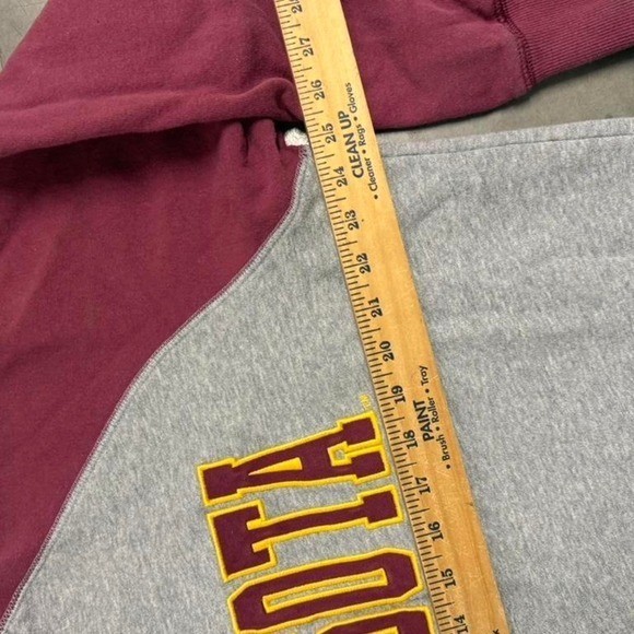 Vintage 2000’s Streetwear Essential Minnesota College Striped Sweater
