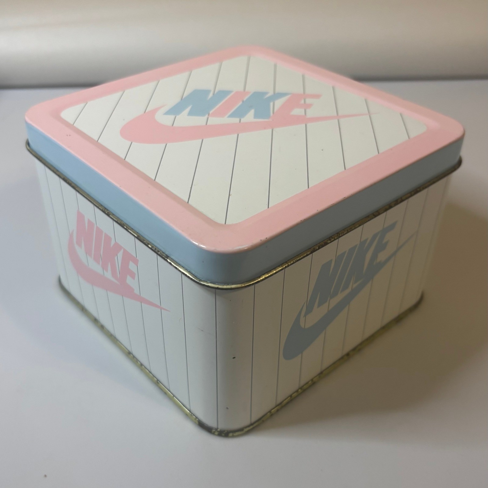 1986 Nike Baby Sneakers Sweet Dreams Original Tin White Blue Infant Baby Reveal