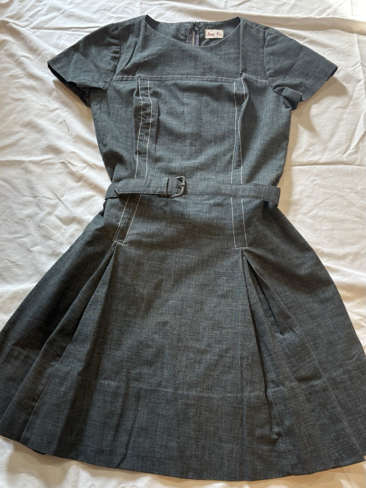 Vintage 1960s June Fox Juniors Short Sleeve Pleated Dress with Belt size 7