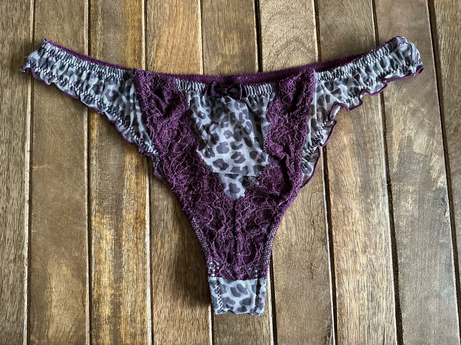 Vtg Gilligan & O’Malley S Animal Print Thong Bikini Panties