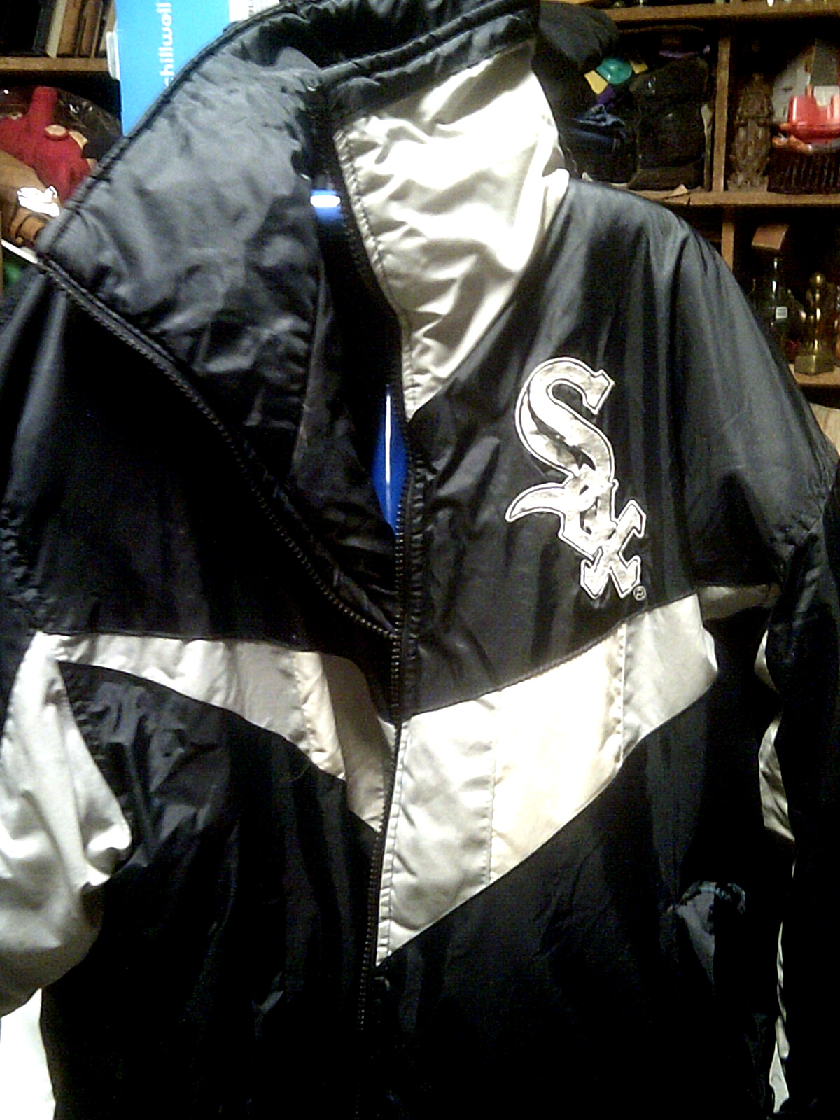 White Sox jacket nylon 3 season size large vintage