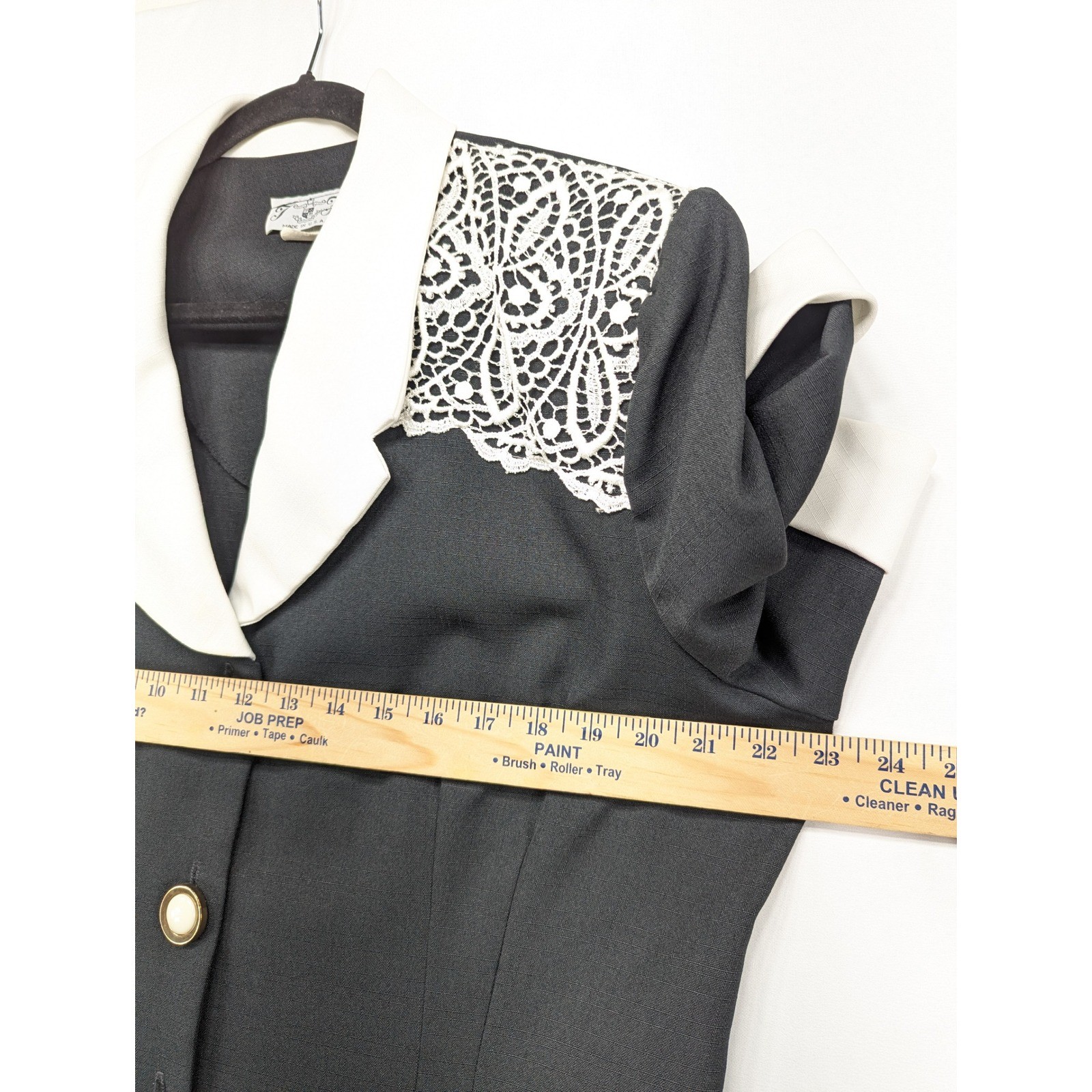 Vintage T&F Black White Lace Shoulder Button Front Sheath Dress Made in USA 20