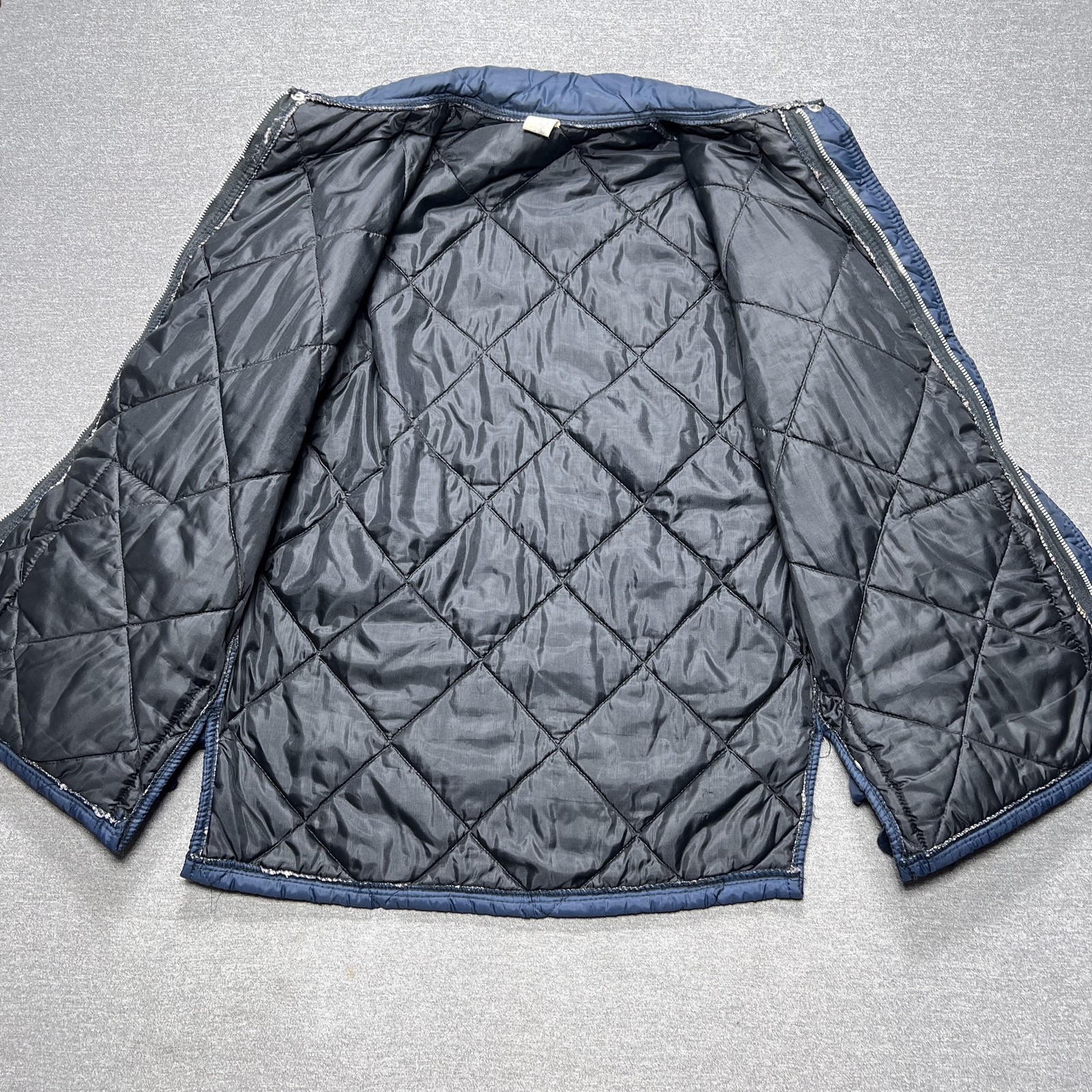 Vintage 60s Quilted Work Jacket Mens Medium Blue Insulated Workwear Diamond