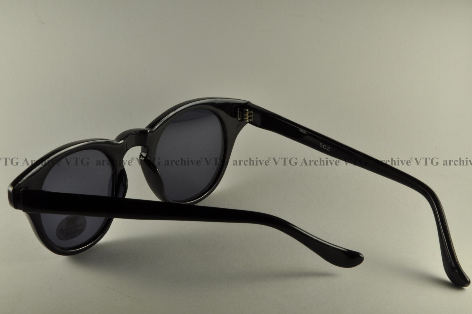 Vintage OPTIMODA 70s/80s Never Used Muscot Pantos Style Glasses FLAT LENS