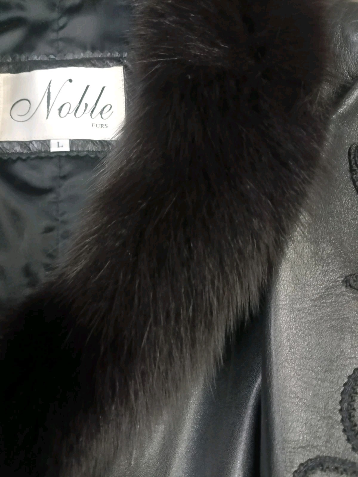 EXQUISITE EMBROIDERED LEATHER WOMEN’S LARGE NOBLE FURS NEW/ UNUSED