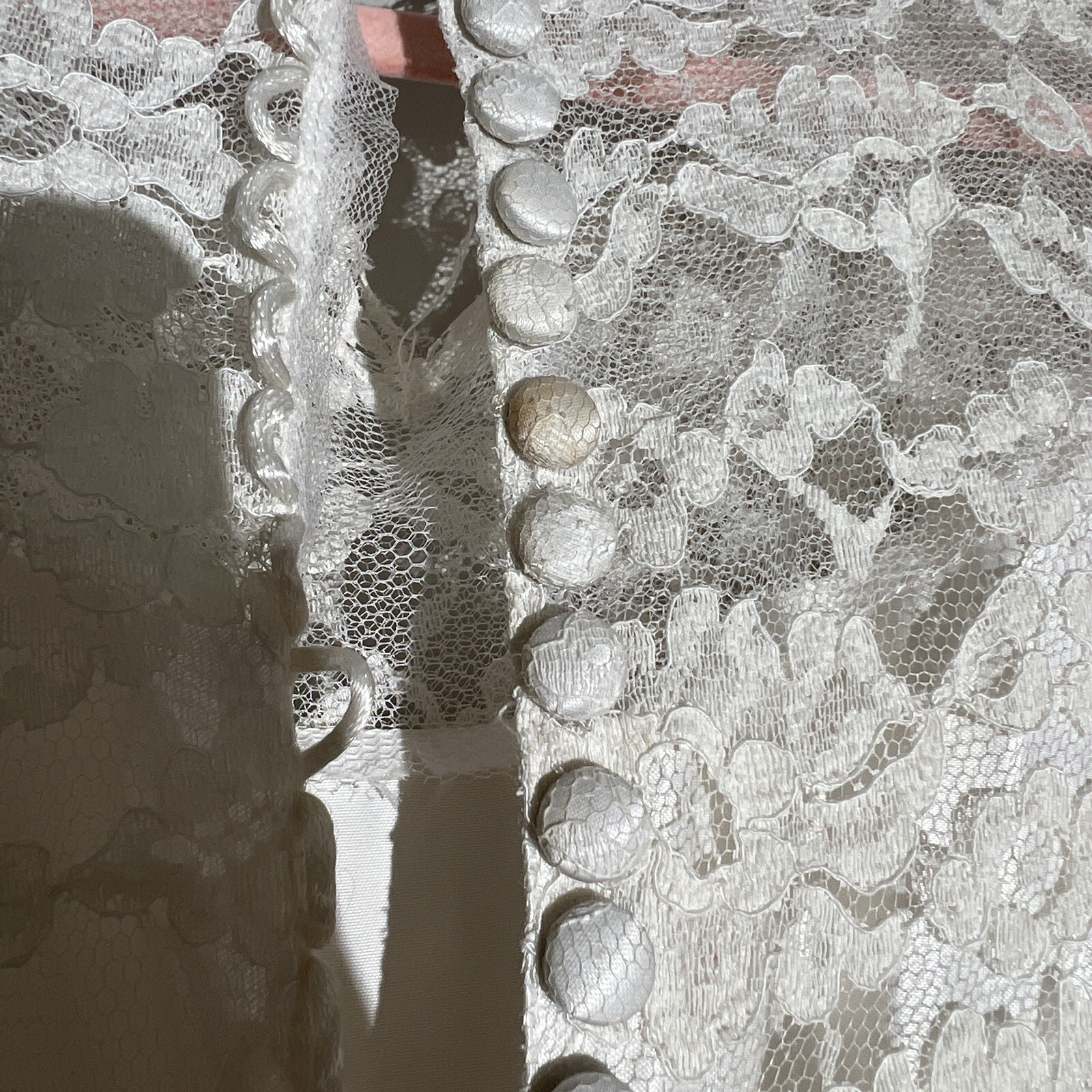 Vintage 1950s 1960s White Tulle + Lace Cupcake Tiered Ruffle Wedding Dress XXS