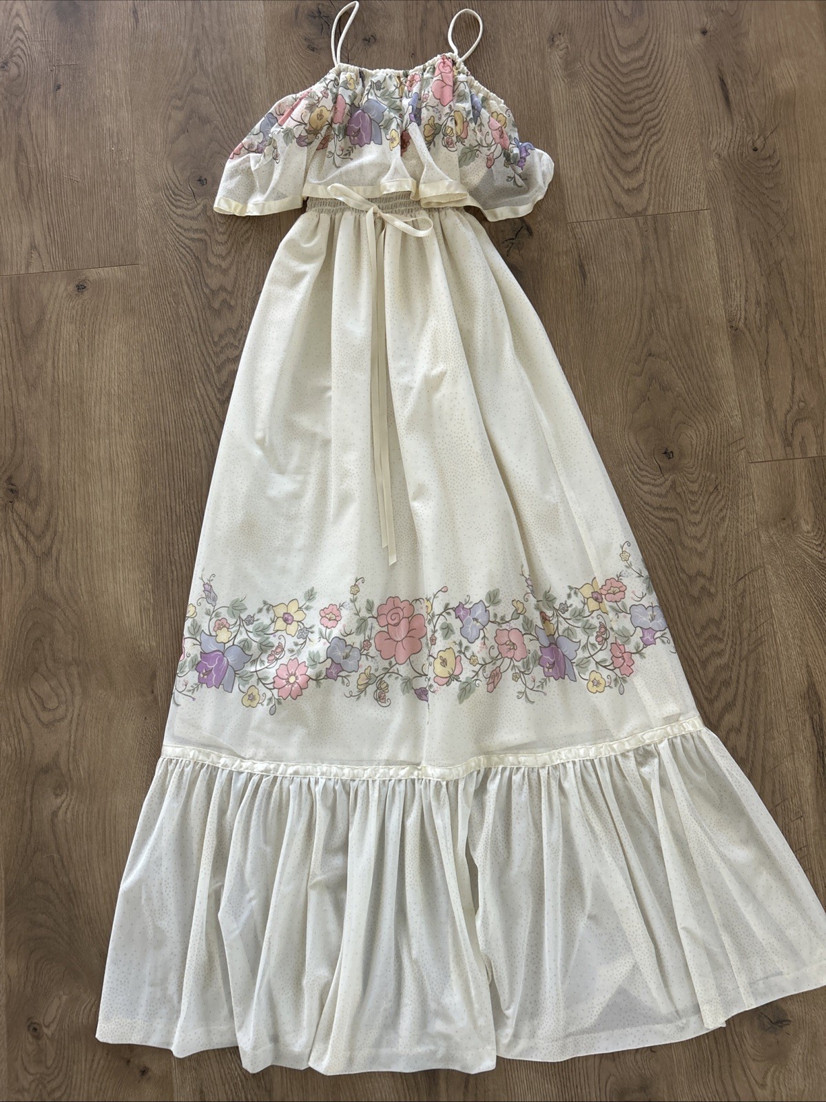 Vtg Vicky Vaughn Juniors 1970s Cream Floral Maxi Sundress Ruffle Bust XS/S Sz 5