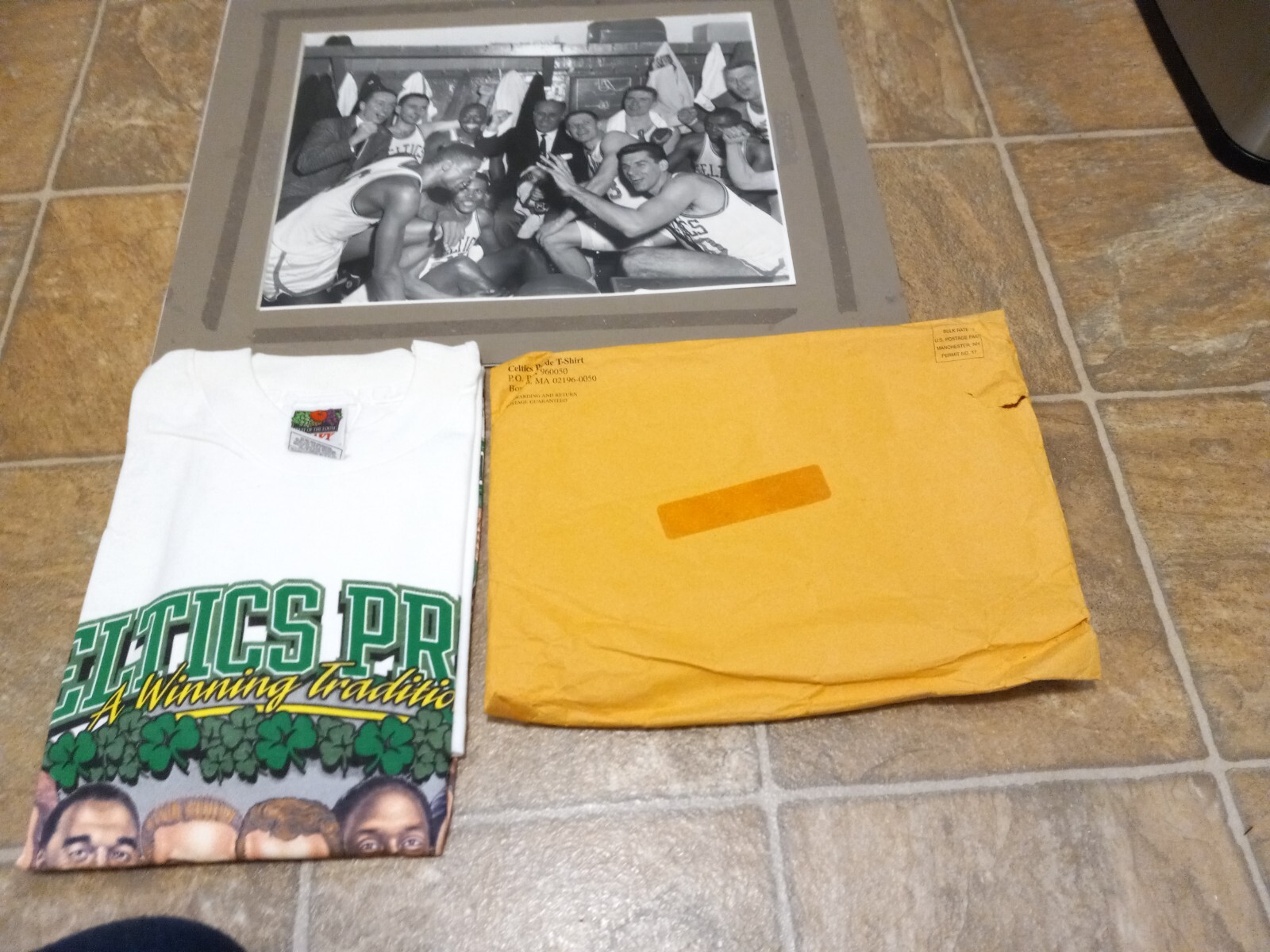 Boston Celtics Winning Tradition 50 Years T shirt XXL. Factory Folded; W/ Photo