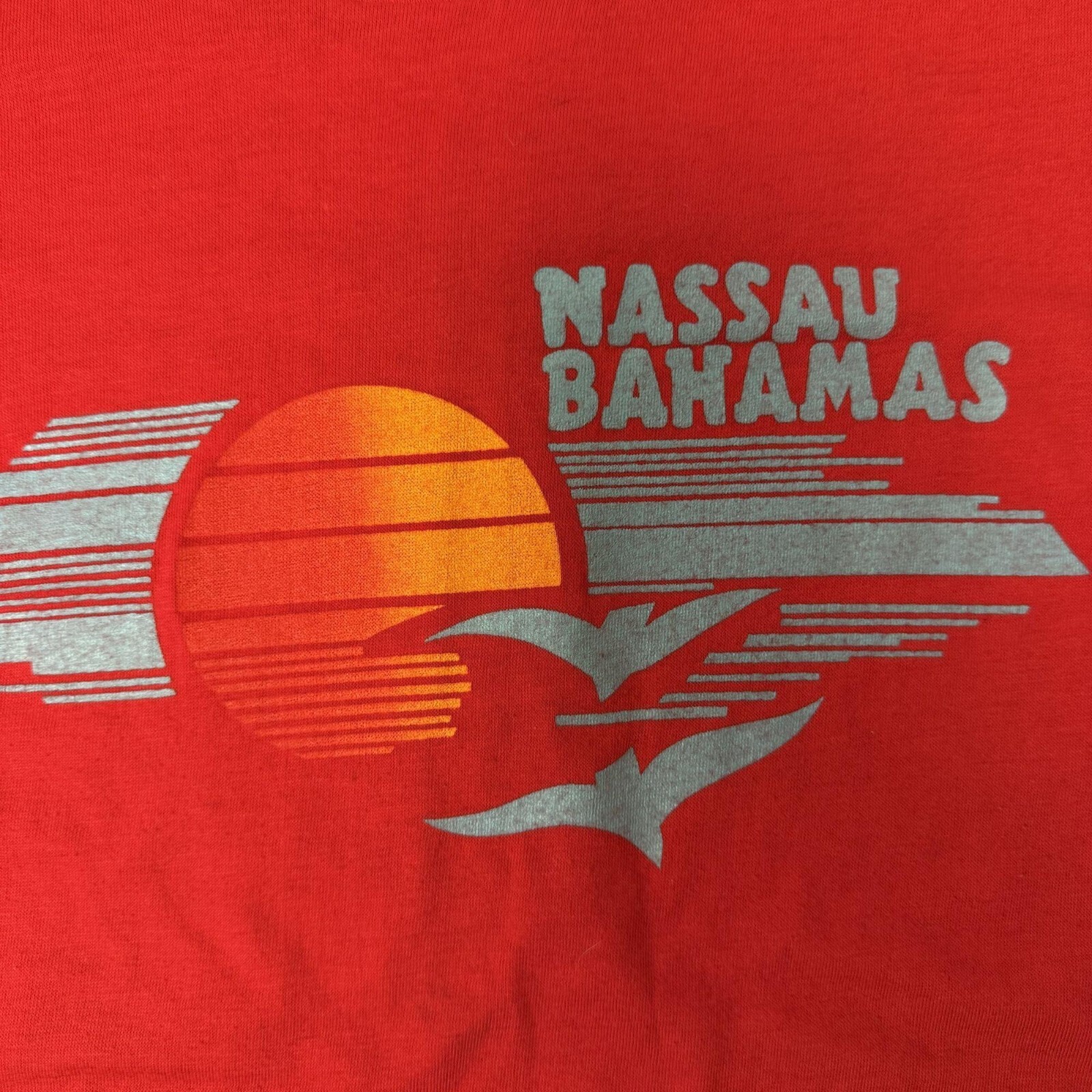 Vintage 80’s Hanes Red NASSAU BAHAMAS 50/50 Tropical Island SUNSET Soft T Shirt