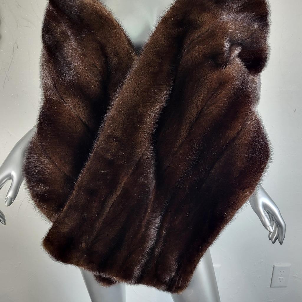 VINTAGE RANCH MAHOGANY BROWN GENUINE REAL MINK FUR STOLE WRAP COAT SHAWL