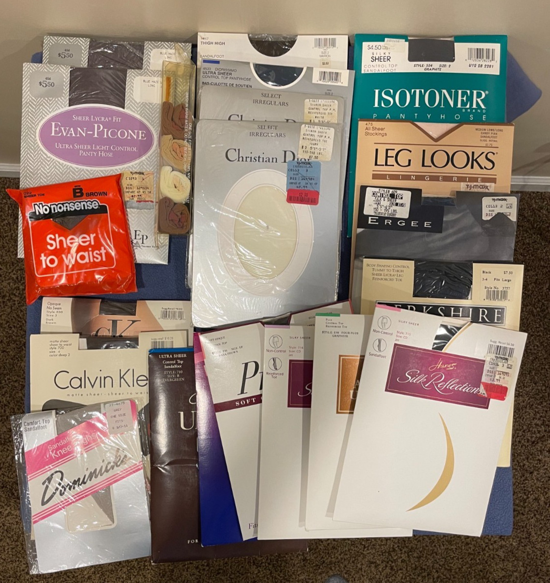 Mixed Lot of Vintage (20) Pantyhose Hanes, Dior, Evan Picone, Calvin Klein, etc.