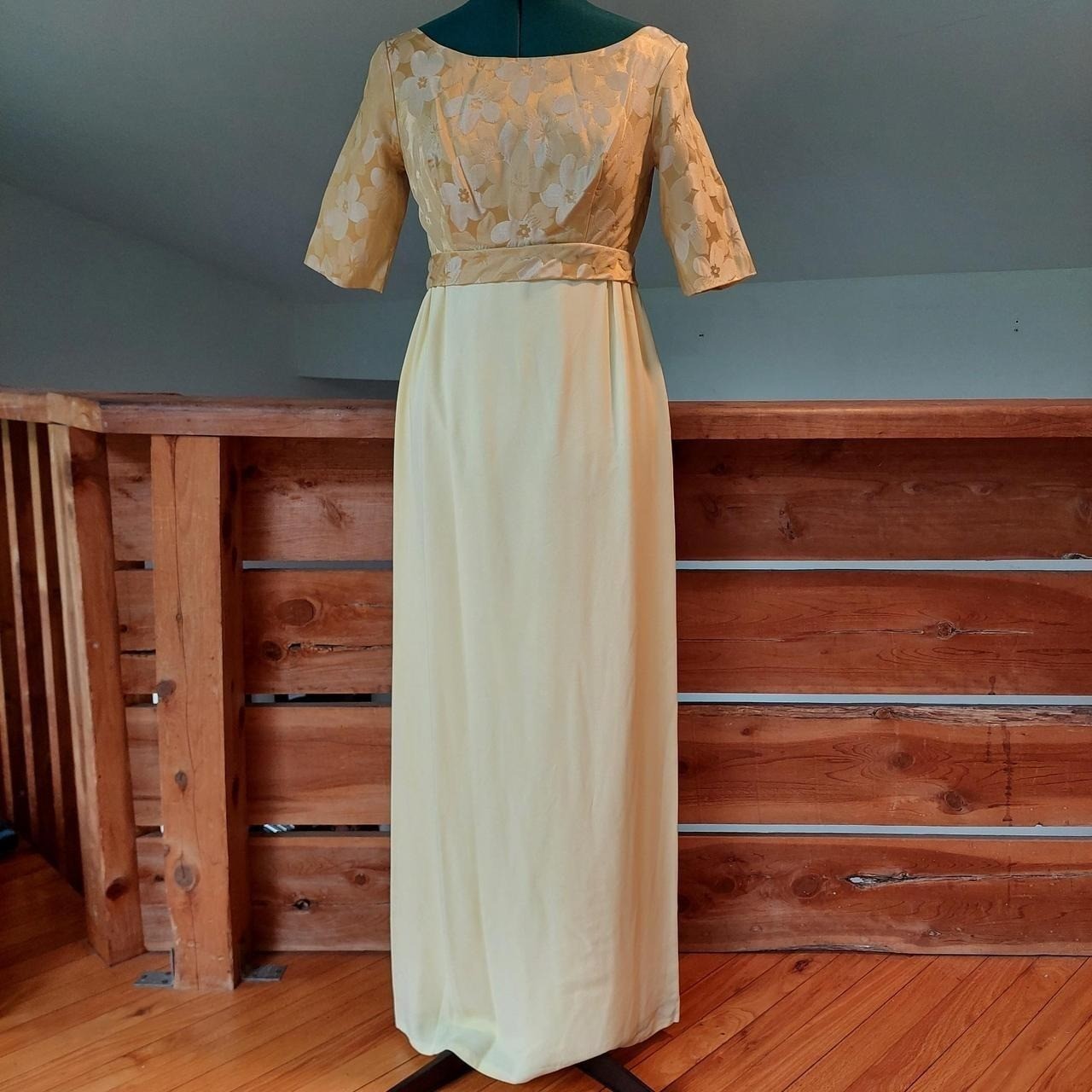 Vintage light yellow floral long dress with an empire waist w/ removable big bow