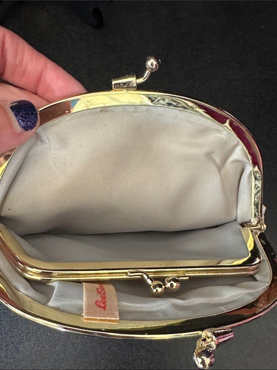 VTG Lee Sands Ivory Eel Skin Kiss-Lock Coin Purse Clutch Wallet