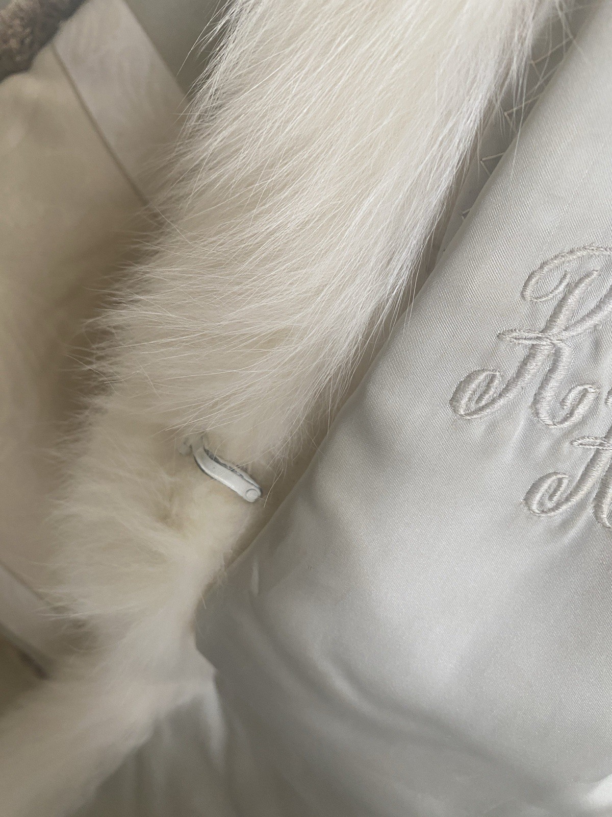 Winter White Full Length Female Mink Coat/Fox Tux Front And Sleeves /W Mink Hat