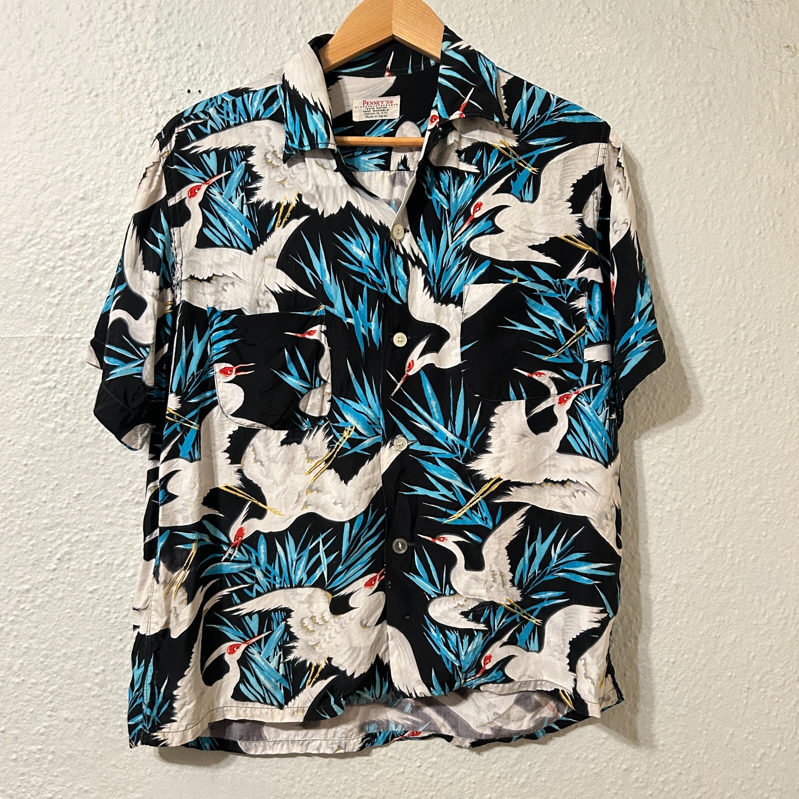 Vtg 1950s PENNEY’S Men Sz M Rayon Shirt Rockabilly Aloha Crane Birds Loop Collar