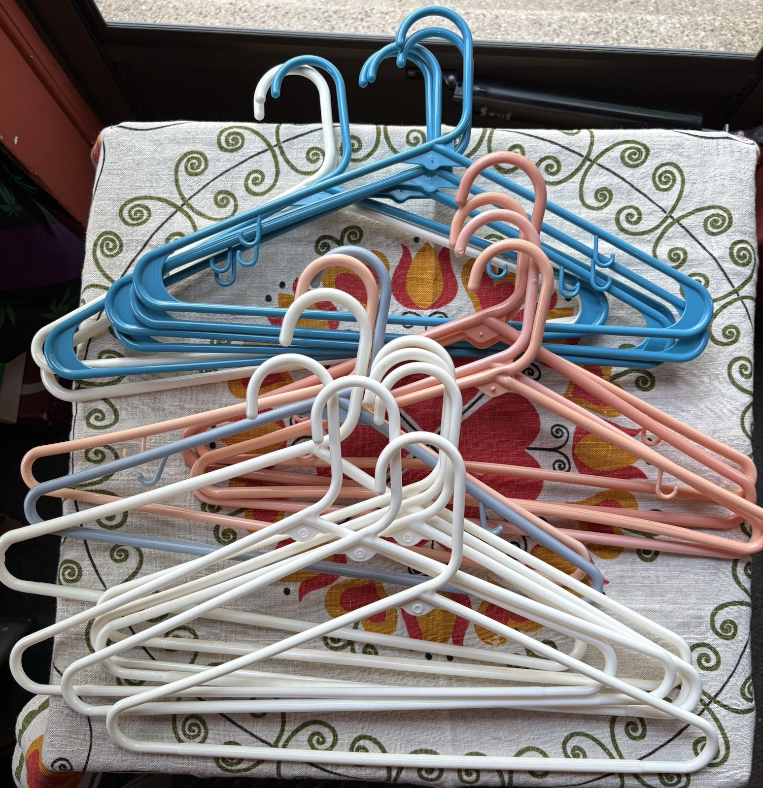 Vintage Plastic Tubular Hangers*lot of 20*Whites, Blues, Peach