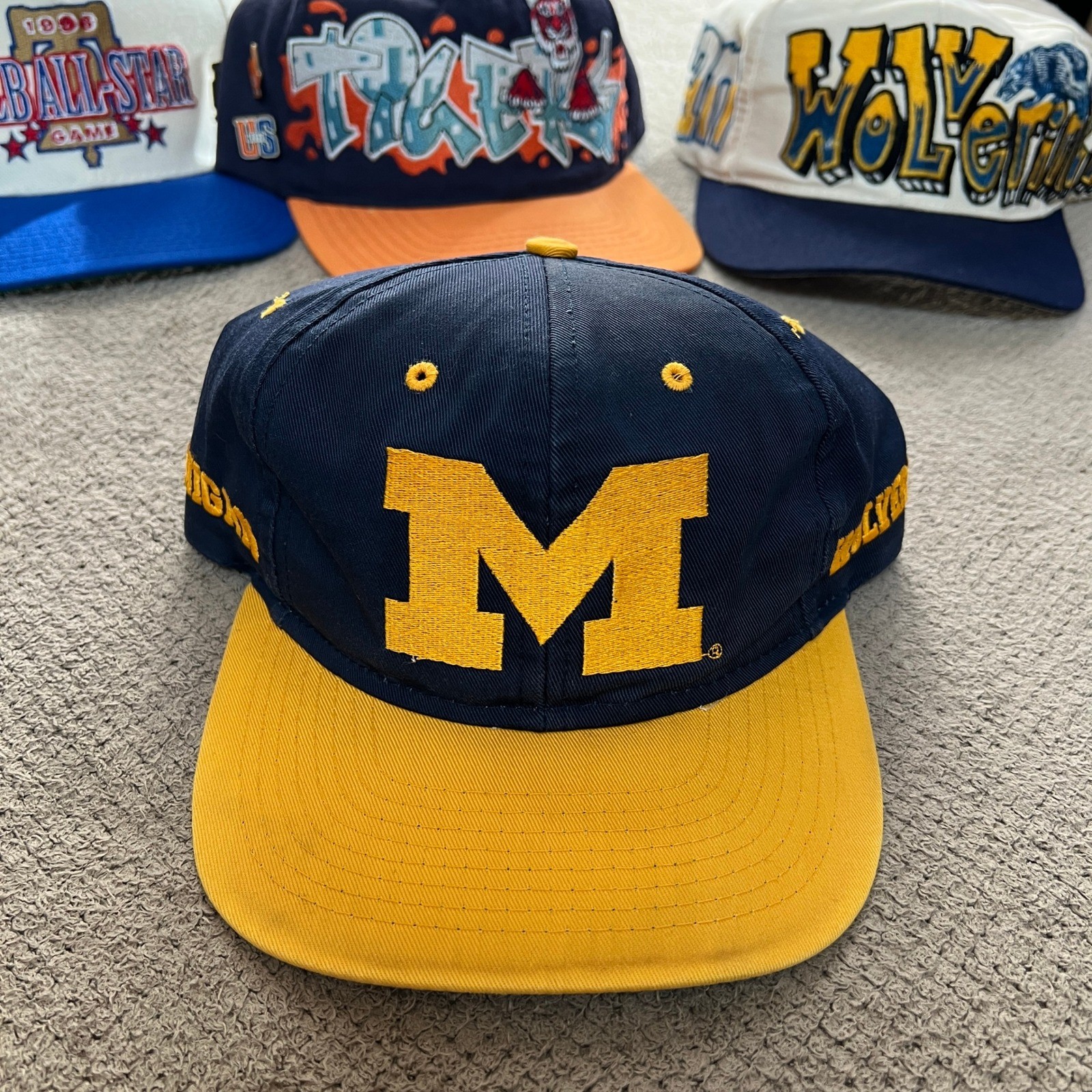 Vintage 1990s Michigan Wolverines Snapback Hat Navy Blue Yellow M Logo OSFA