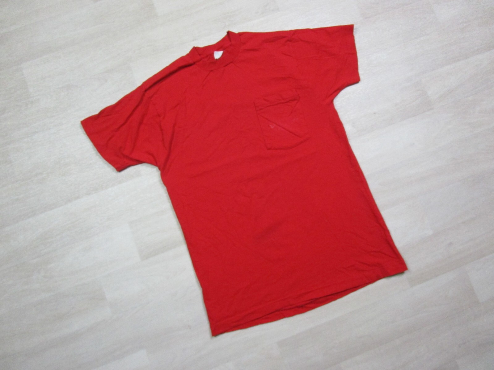 Vintage 1980s Distressed Blank Pocket T Shirt (L) Red Workwear Fruit of the Loom