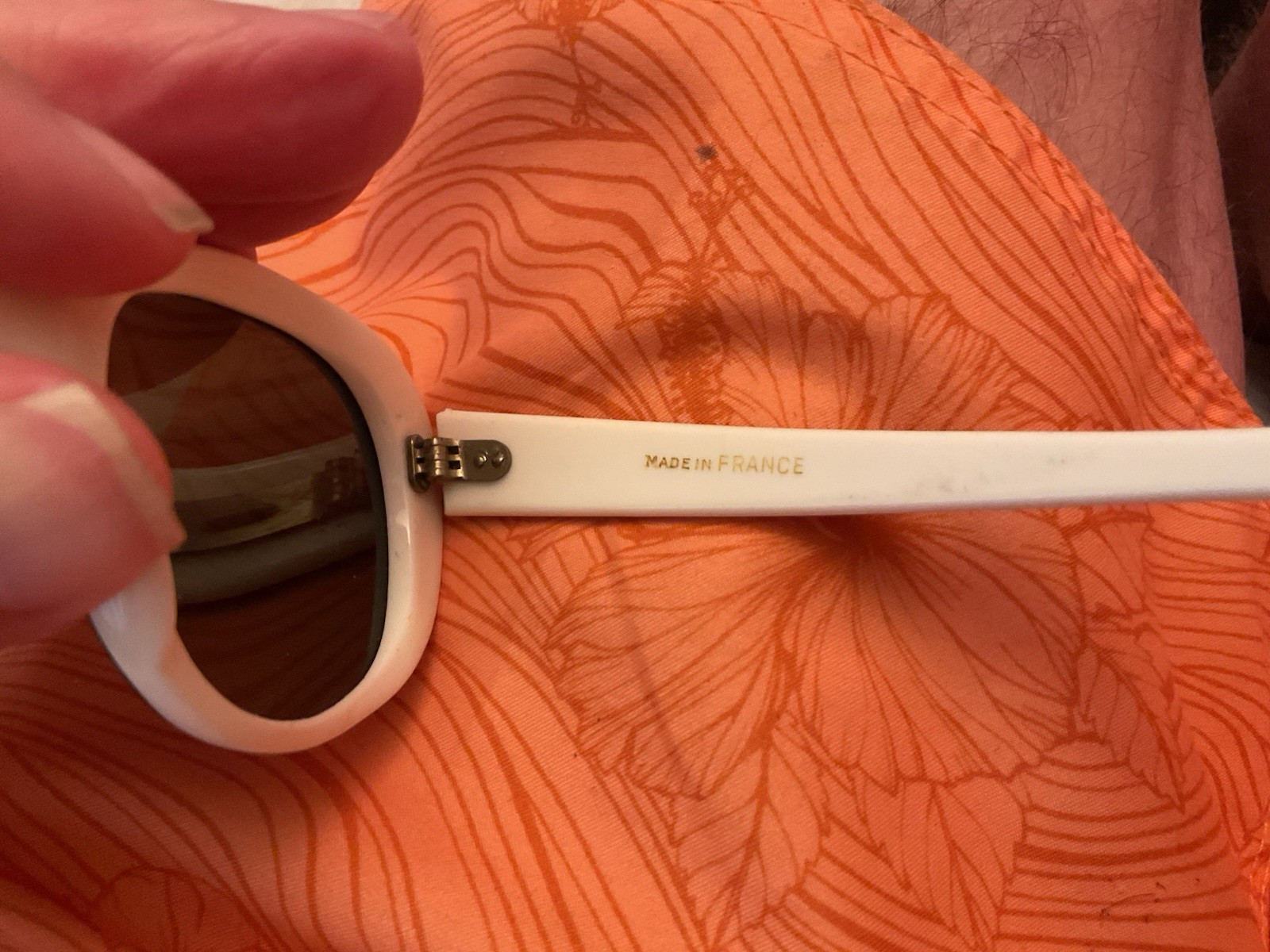 VINTAGE OVAL BLACK & WHITE Mid-century SUNGLASSES “MADE IN FRANCE”