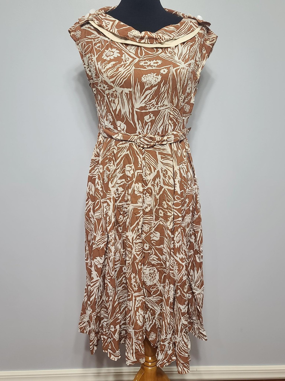 Vintage 1940s 1950s Harvest Novelty Print Dress Flower AS-IS WWII (B-36″ W-30″)