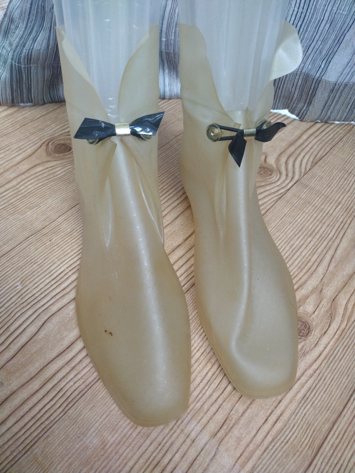 Vintage Rain Dears Rubber Rainboots for Shoe Covers Size 7 USA Made Bow Closure