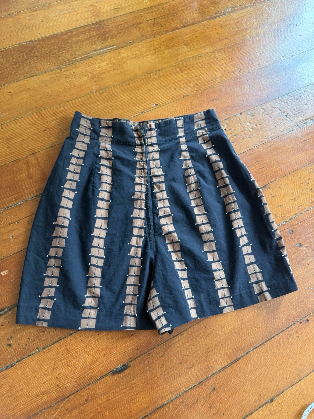 40s 50s Toni Owen Tiki Novelty Print High Waist Play Shorts Talon Zip Pin Up XS